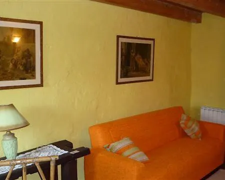 B&B Ca Dei Lenzotti 리올루나토