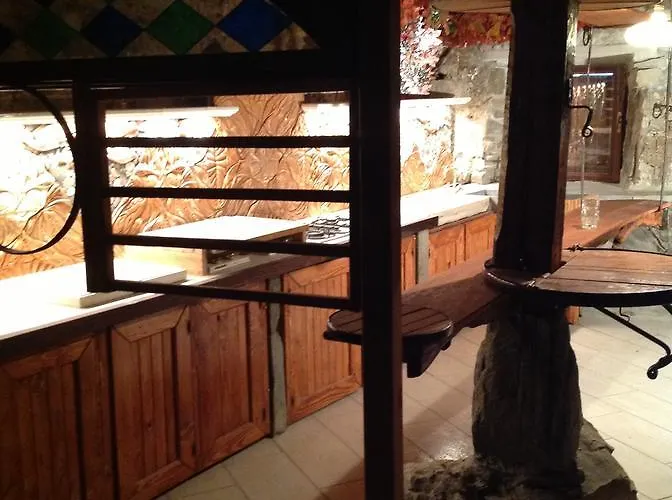 Ca Dei Lenzotti 3* リオルナート